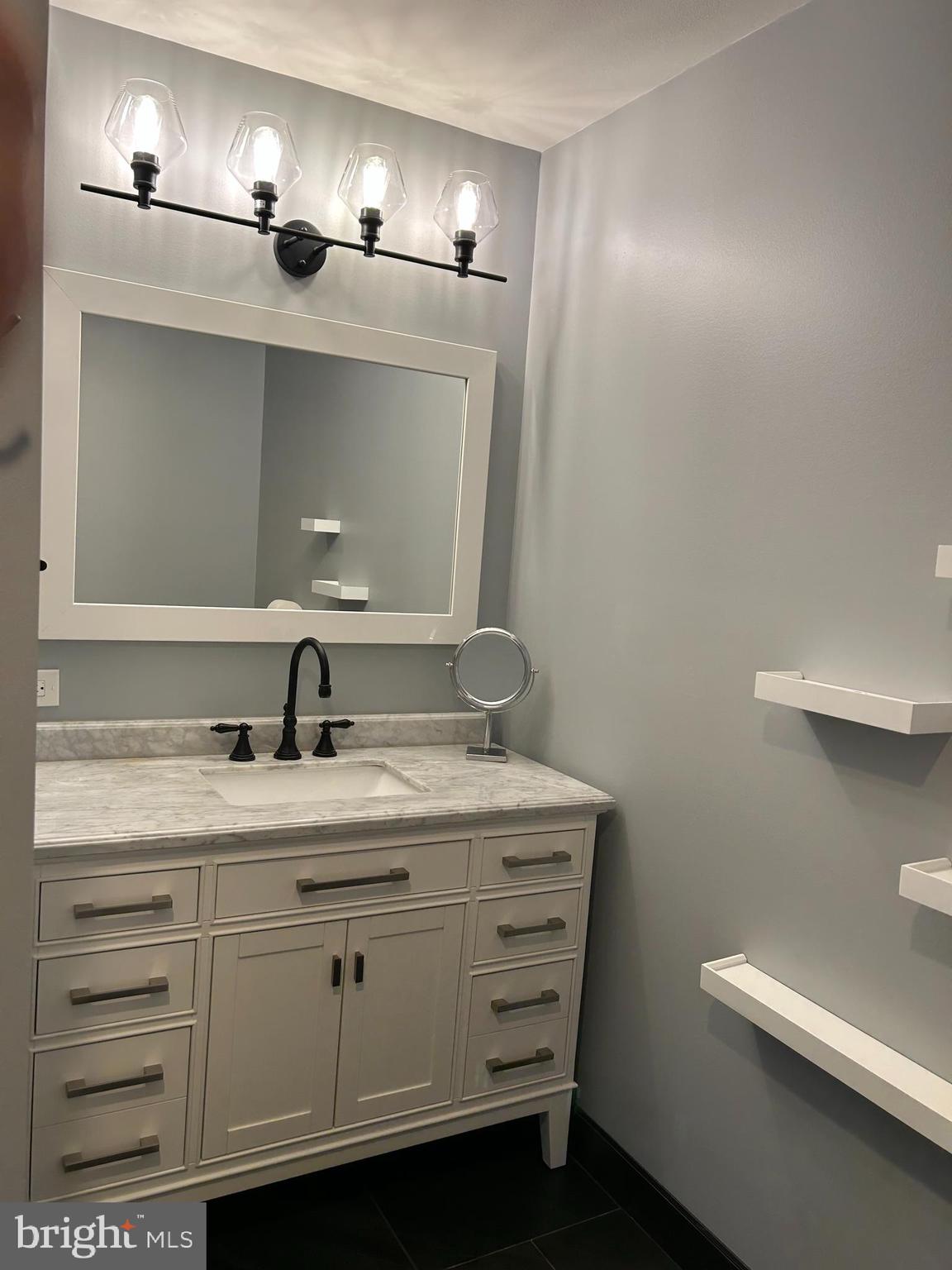 SUNNYBROOK FARMS - Residential