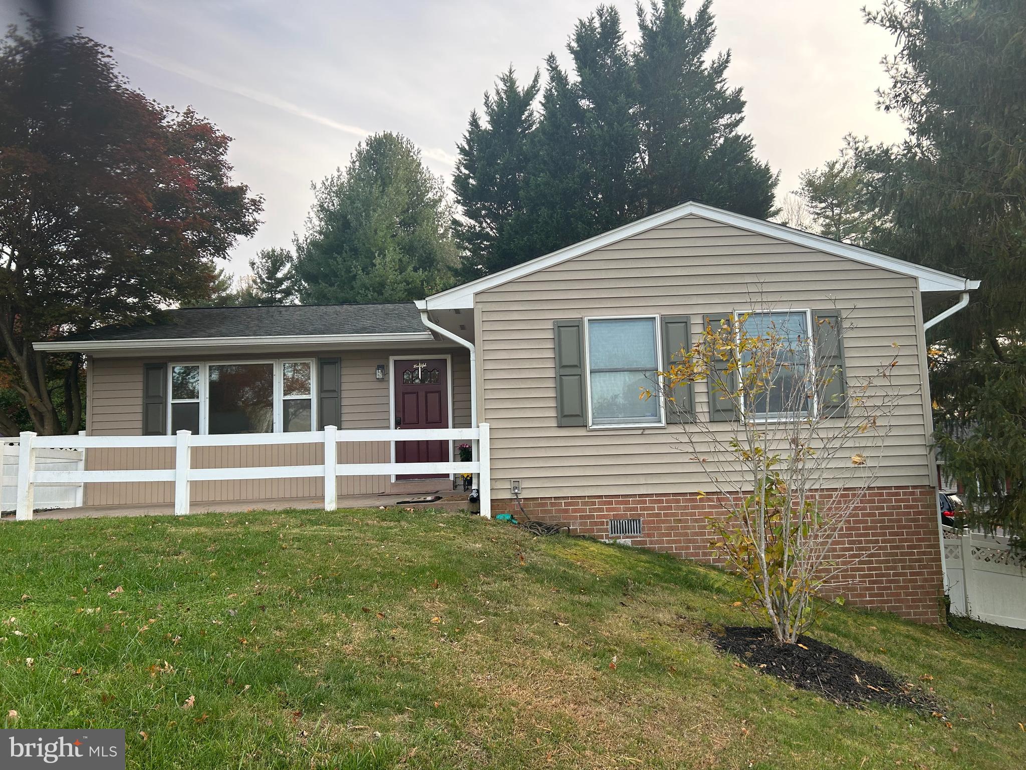 SUNNYBROOK FARMS - Residential