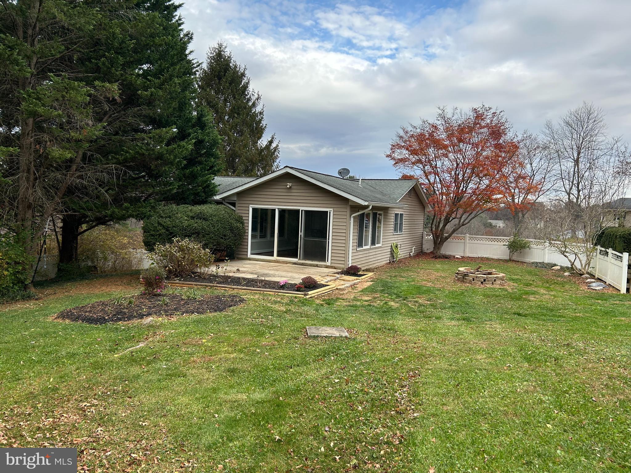 SUNNYBROOK FARMS - Residential