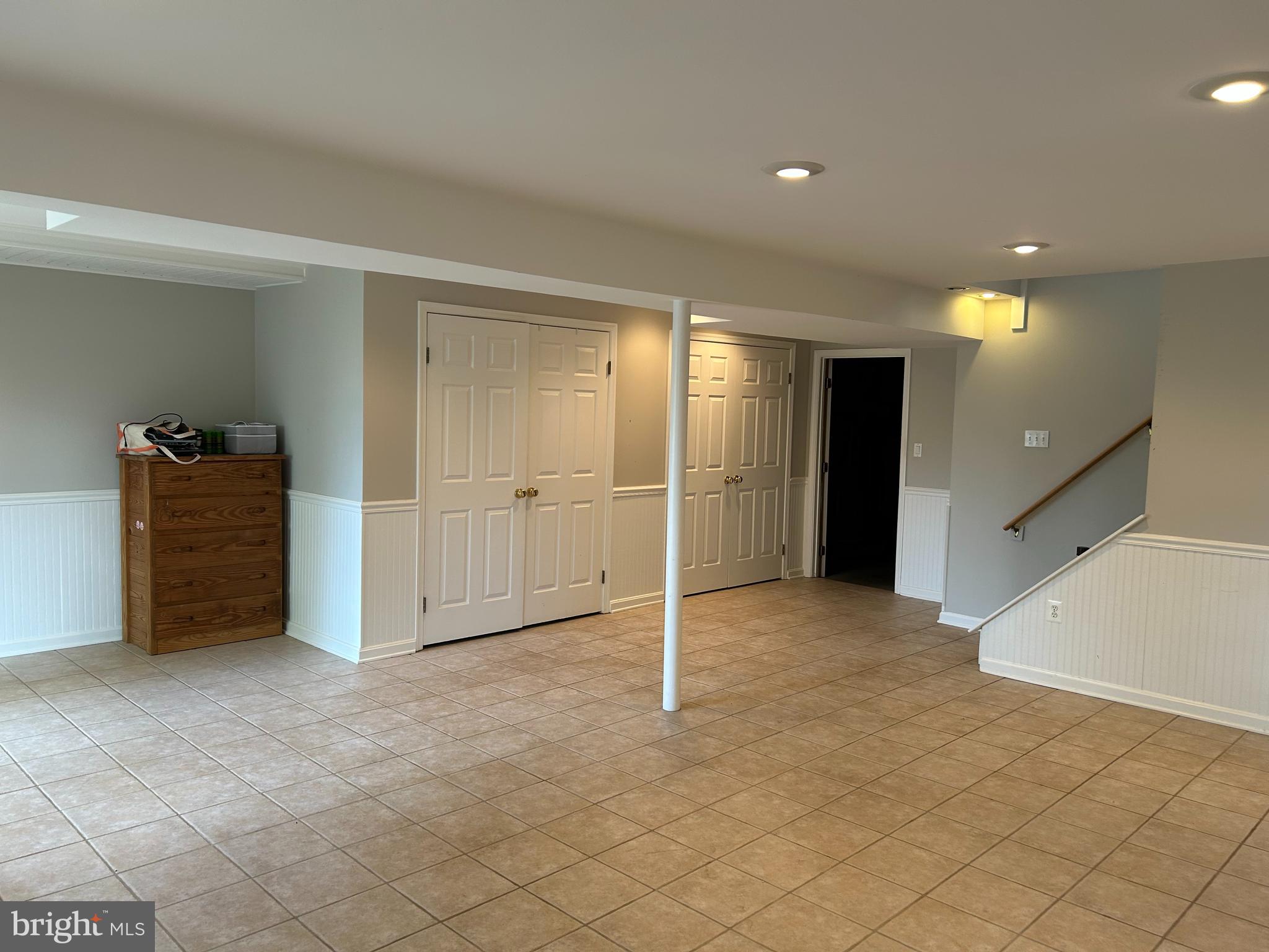 SUNNYBROOK FARMS - Residential