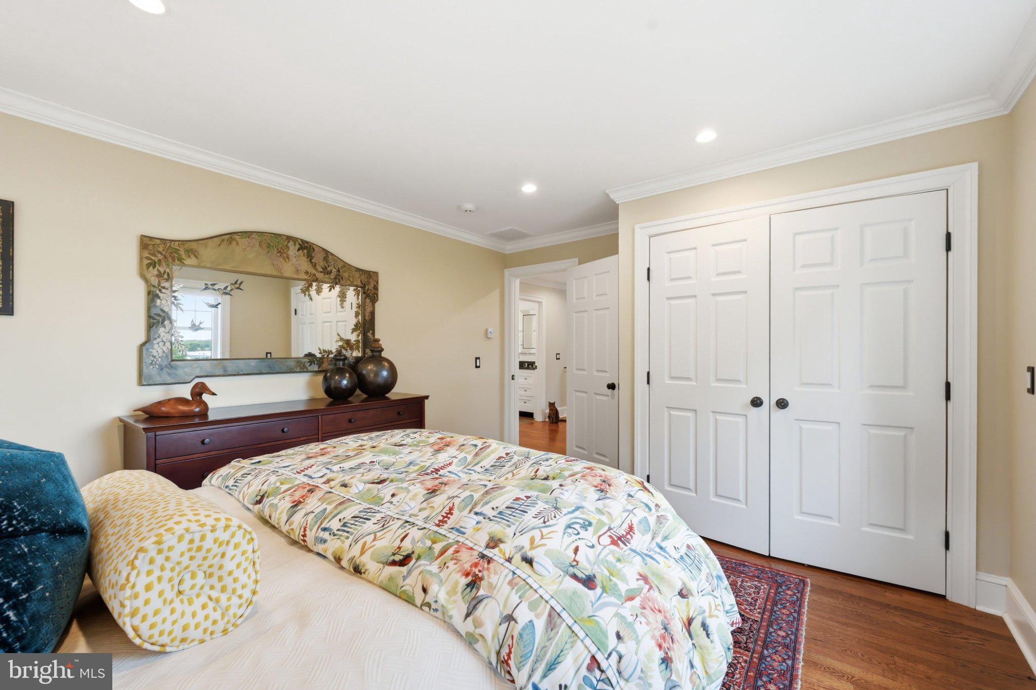 QUAKER NECK - Residential