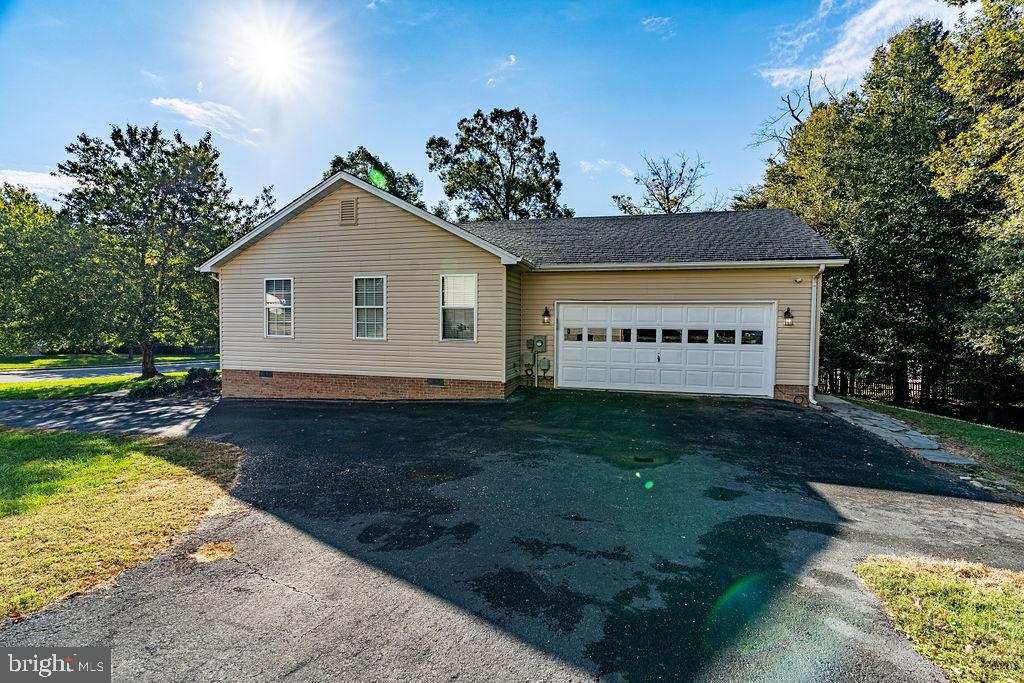 KINGS GRANT - Residential