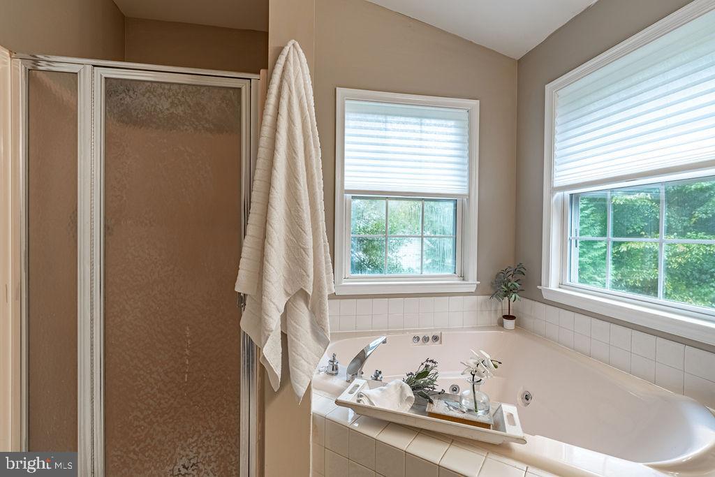 KINGS GRANT - Residential