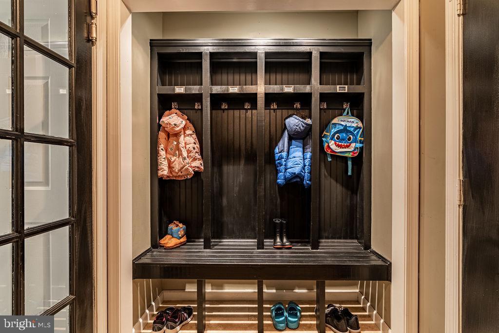 KINGS GRANT - Residential