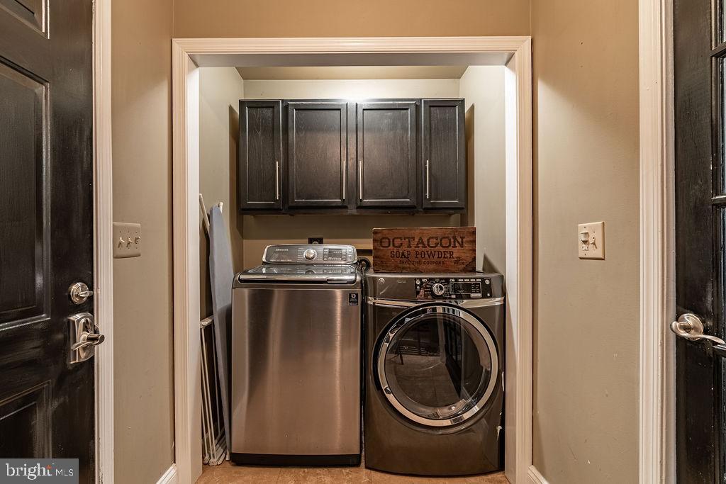 KINGS GRANT - Residential