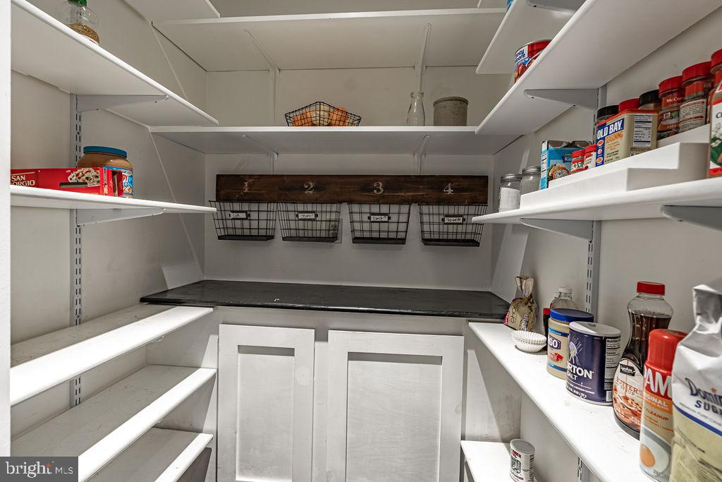 KINGS GRANT - Residential