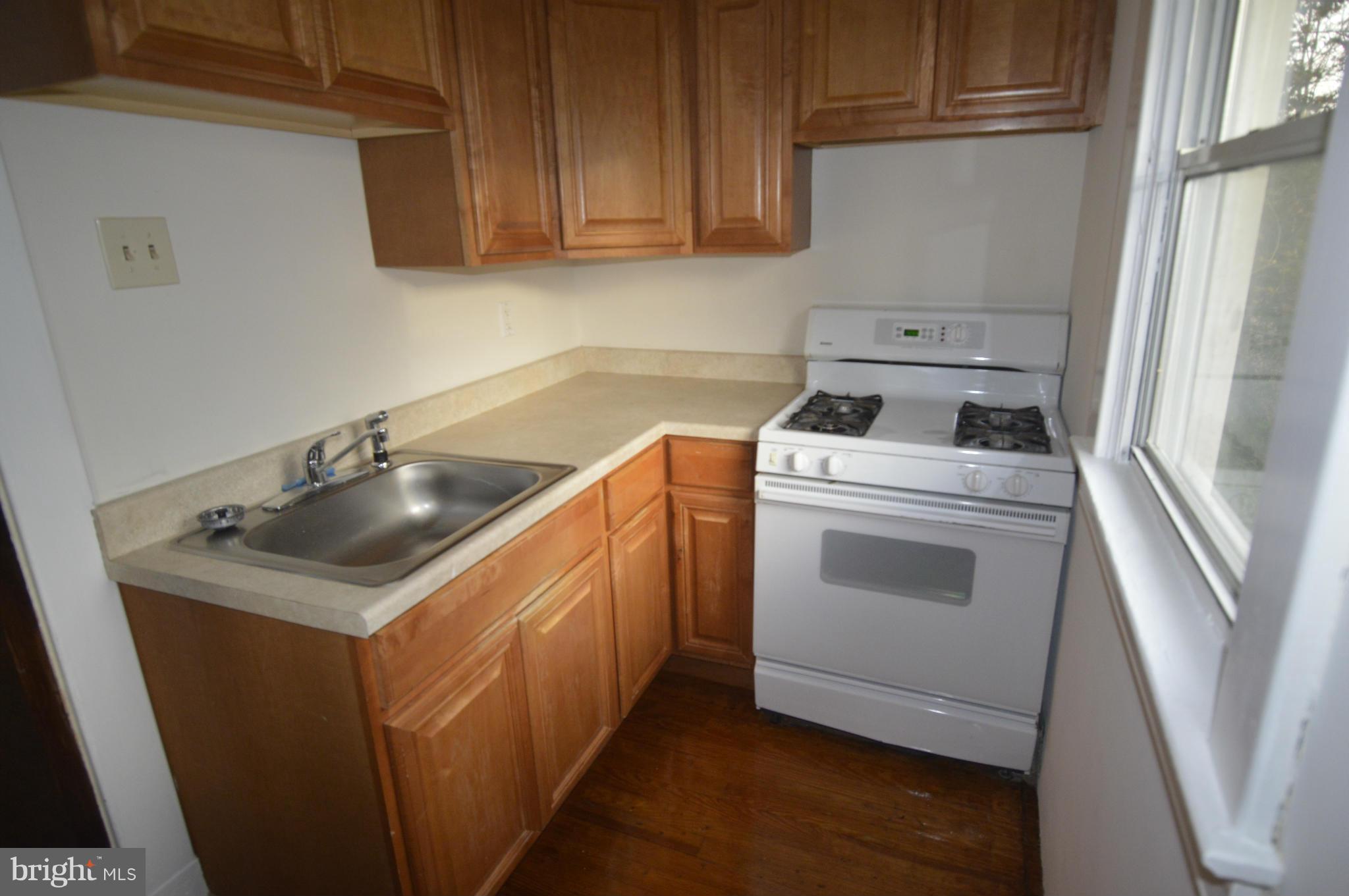 PARKVILLE - Residential Lease