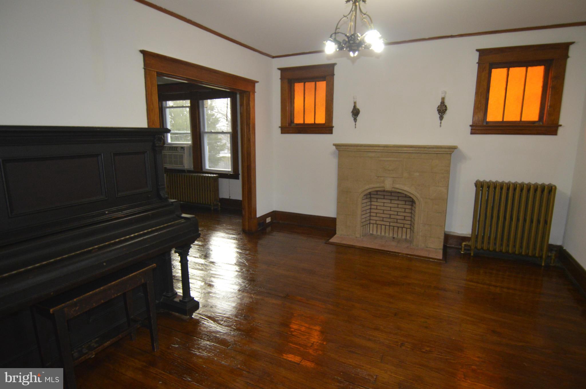 PARKVILLE - Residential Lease