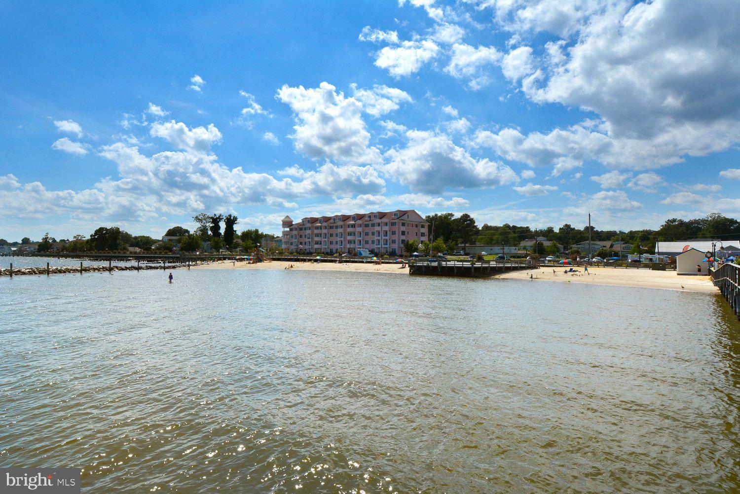 NORTH BEACH PARK - Residential