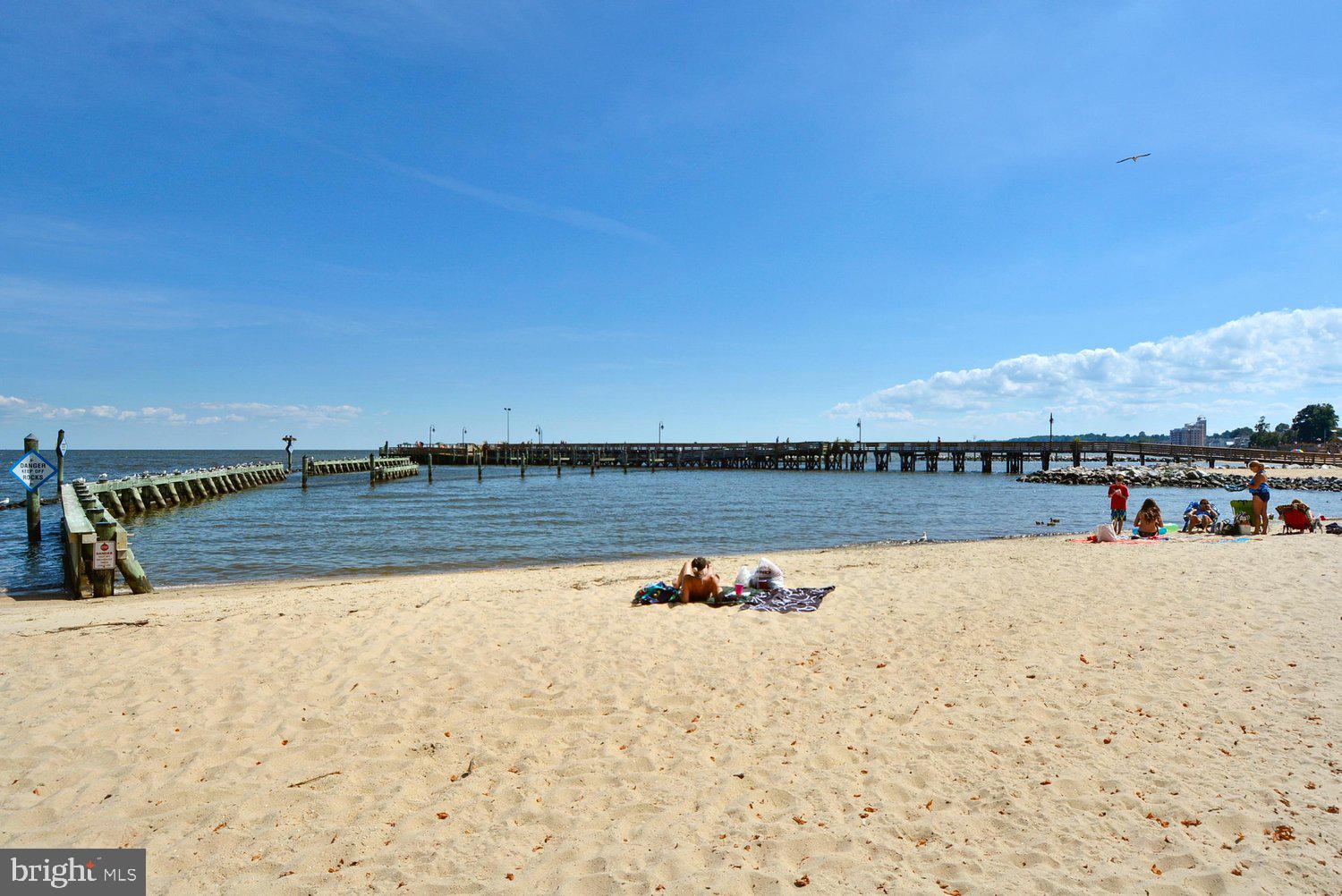 NORTH BEACH PARK - Residential