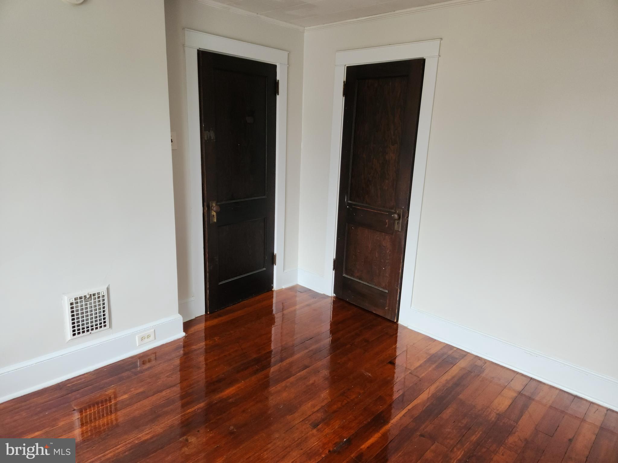 LANCASTER - Residential Lease