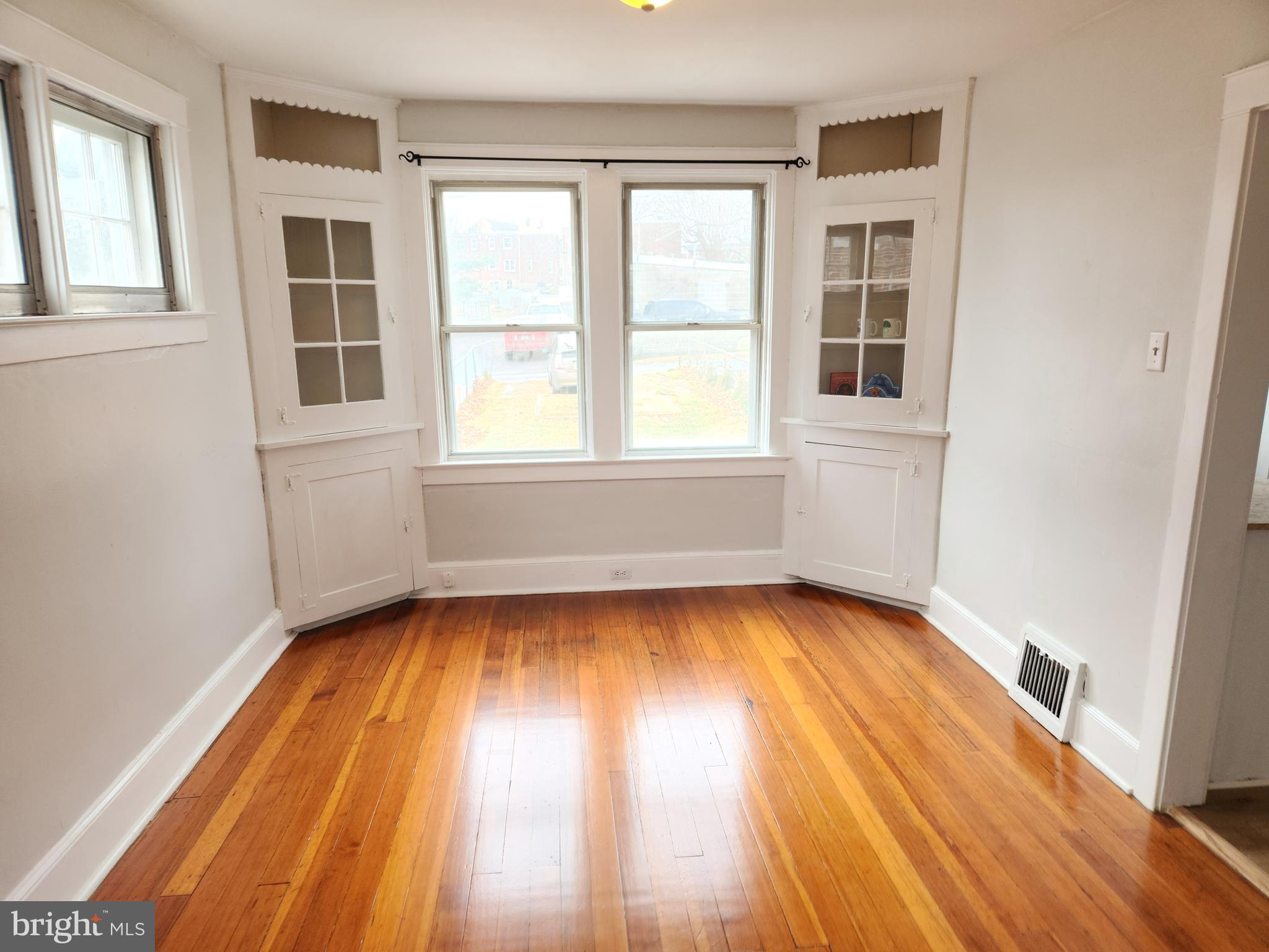 LANCASTER - Residential Lease