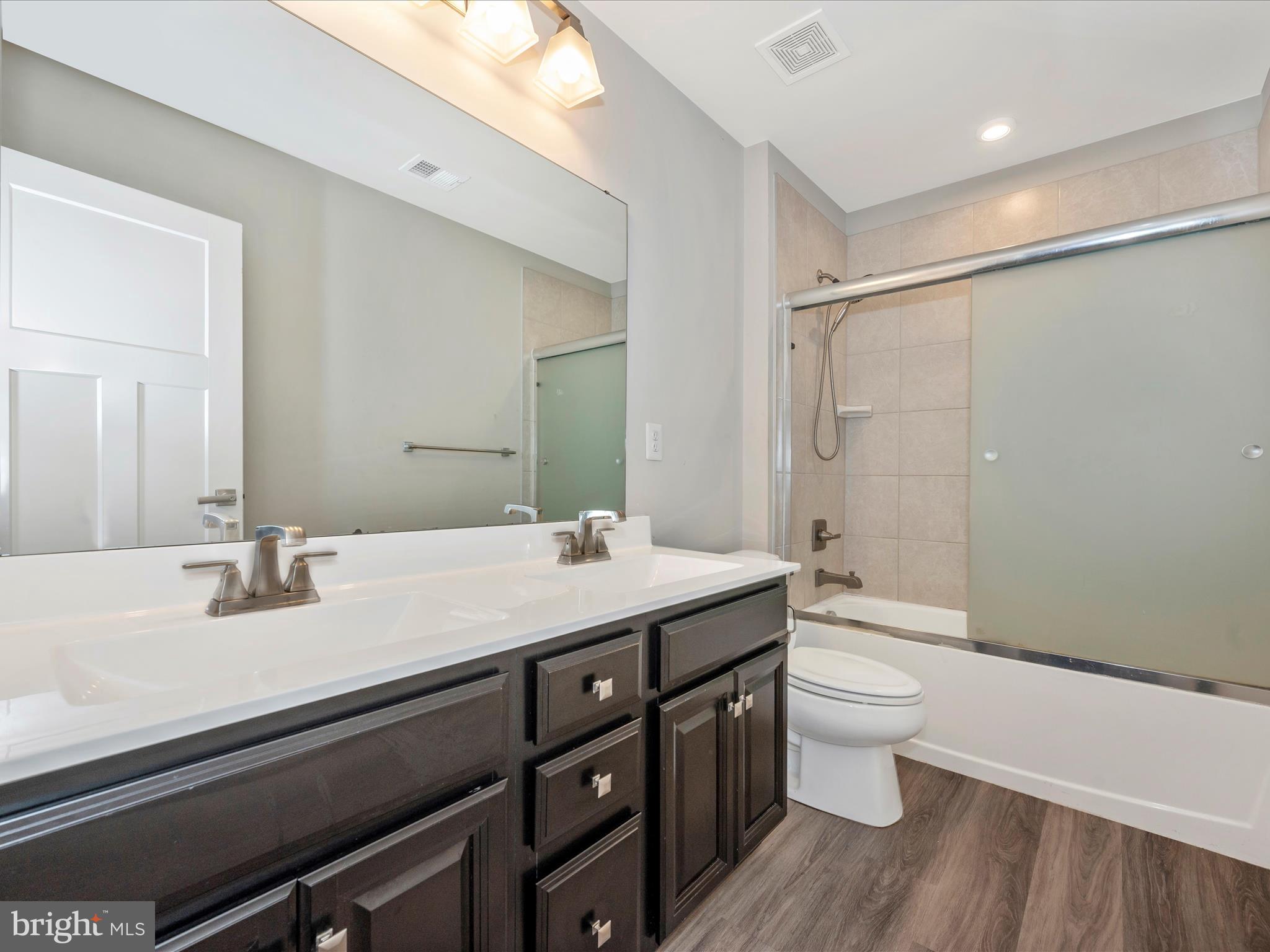 POTOMAC STATION - Residential