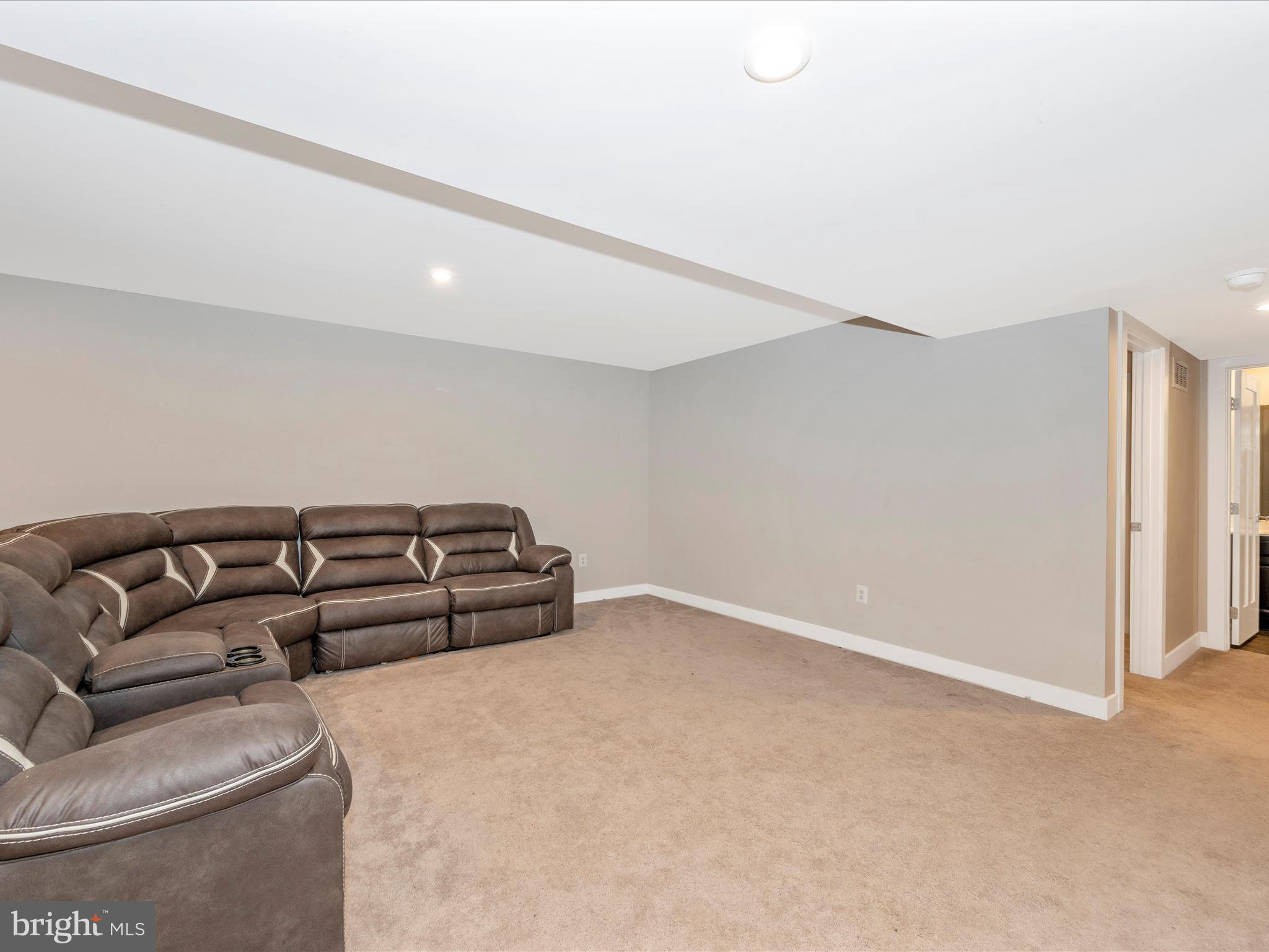 POTOMAC STATION - Residential