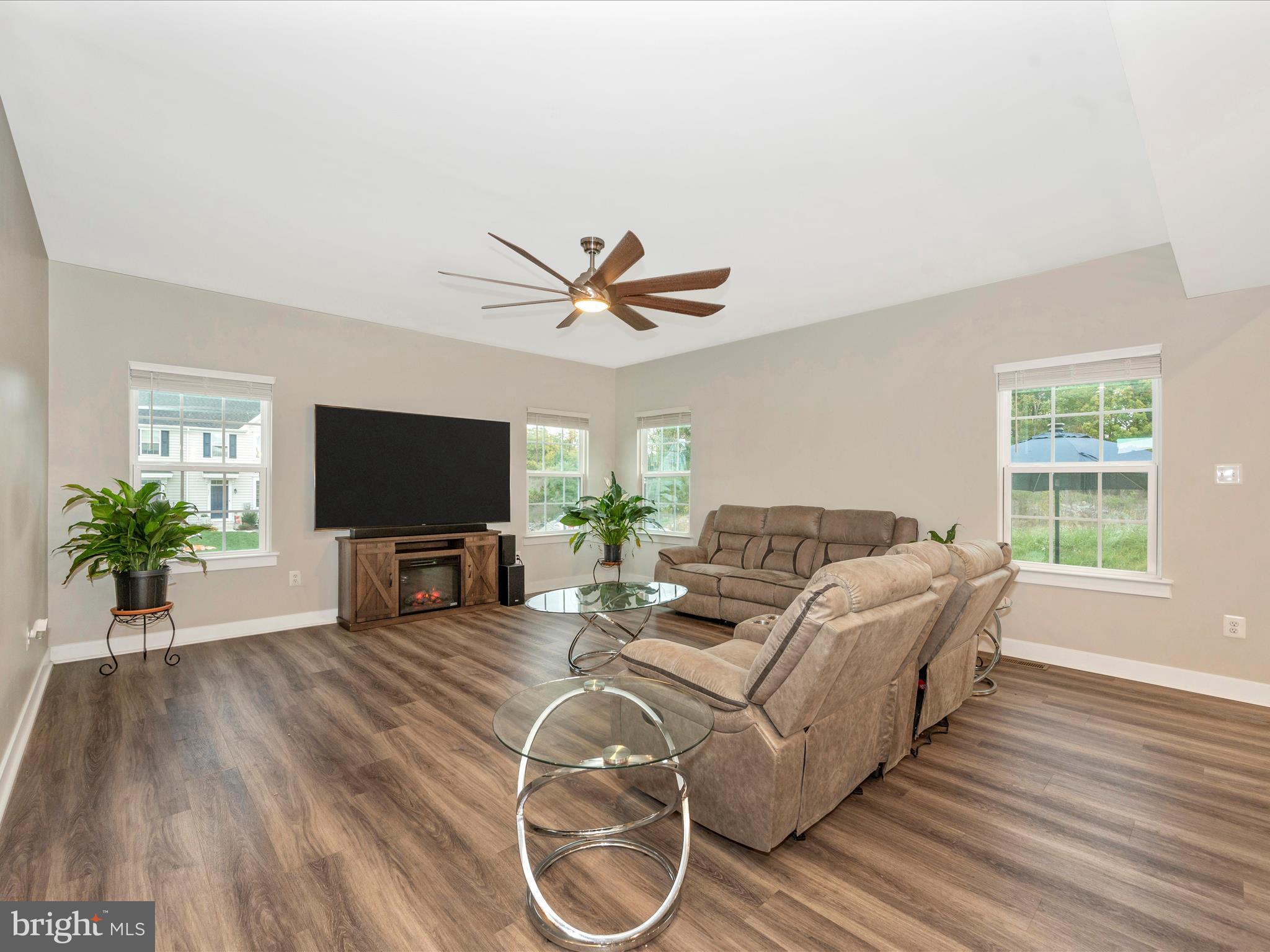 POTOMAC STATION - Residential