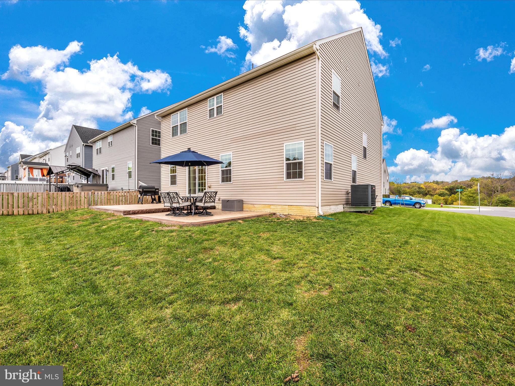 POTOMAC STATION - Residential