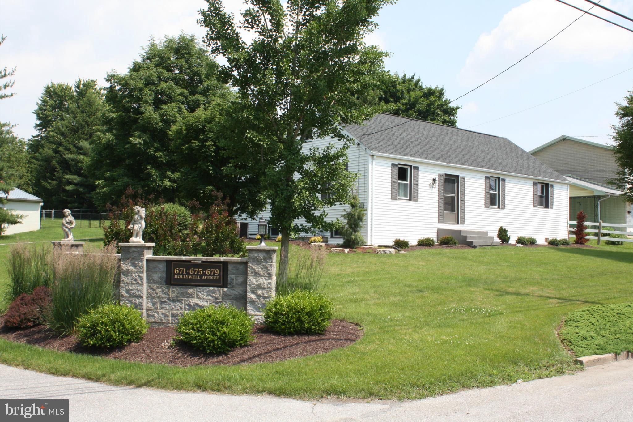 2 Bedroom, 1 bath home with den. Single dwelling, 1 story house, Central Air, Washer/Dryer hook-up, pet friendly, country setting located in the borough Shower in bathroom (no tub). Owner is a PA licensed RE Broker.