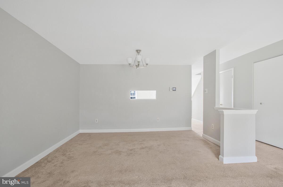 CHARING CROSS - Residential Lease