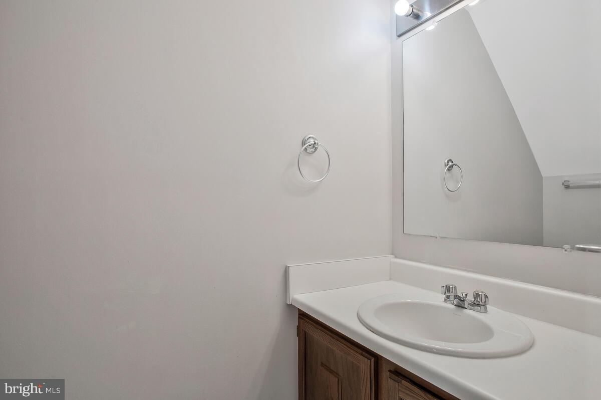 CHARING CROSS - Residential Lease