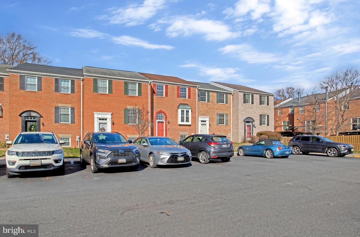 CHARING CROSS - Residential Lease