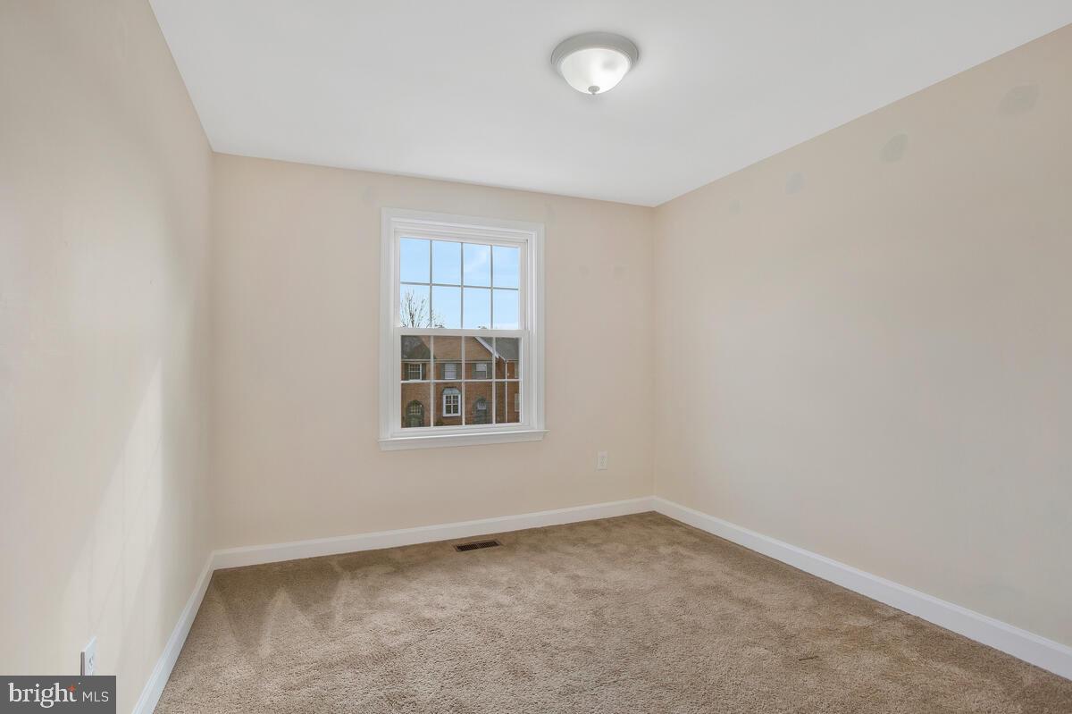 CHARING CROSS - Residential Lease