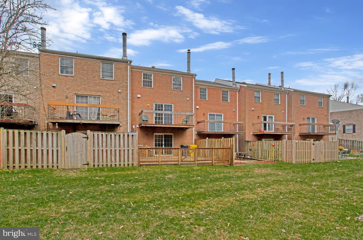 CHARING CROSS - Residential Lease