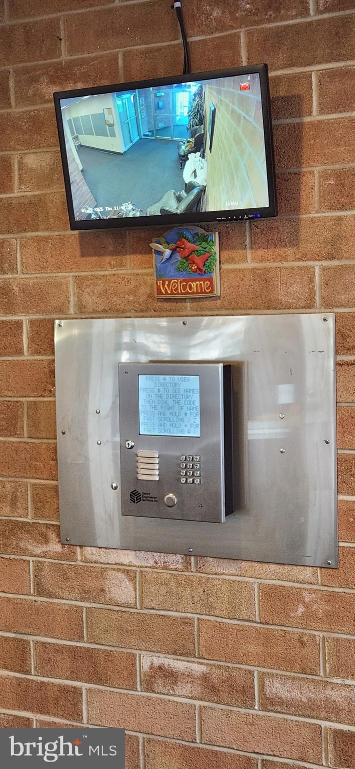 HUMMINGBIRD HILL - Residential Lease