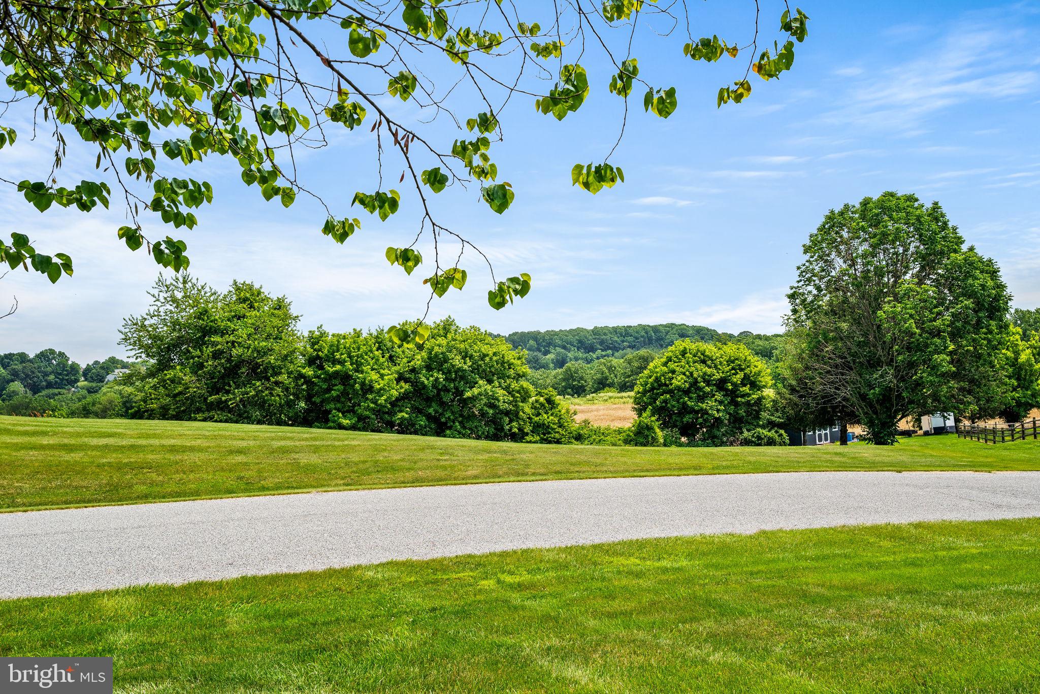 352 FOX HUNT DRIVE