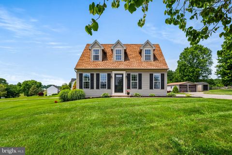 Photo of 352 Fox Hunt Drive, NOTTINGHAM, PA 19362 (MLS # PALA2072188)