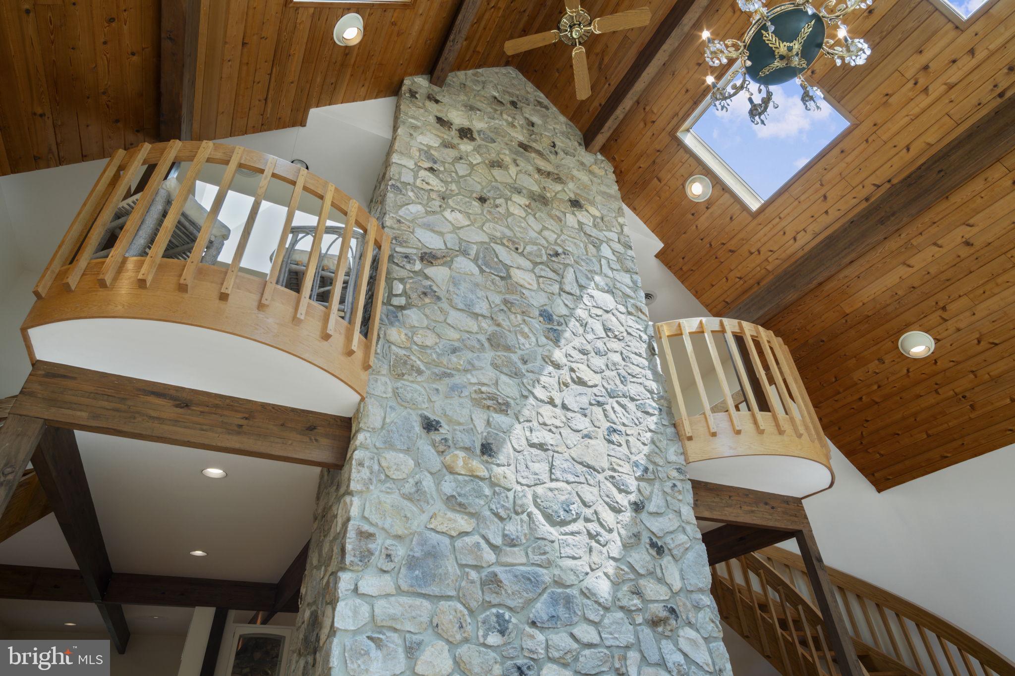 LAURELCREST - Residential