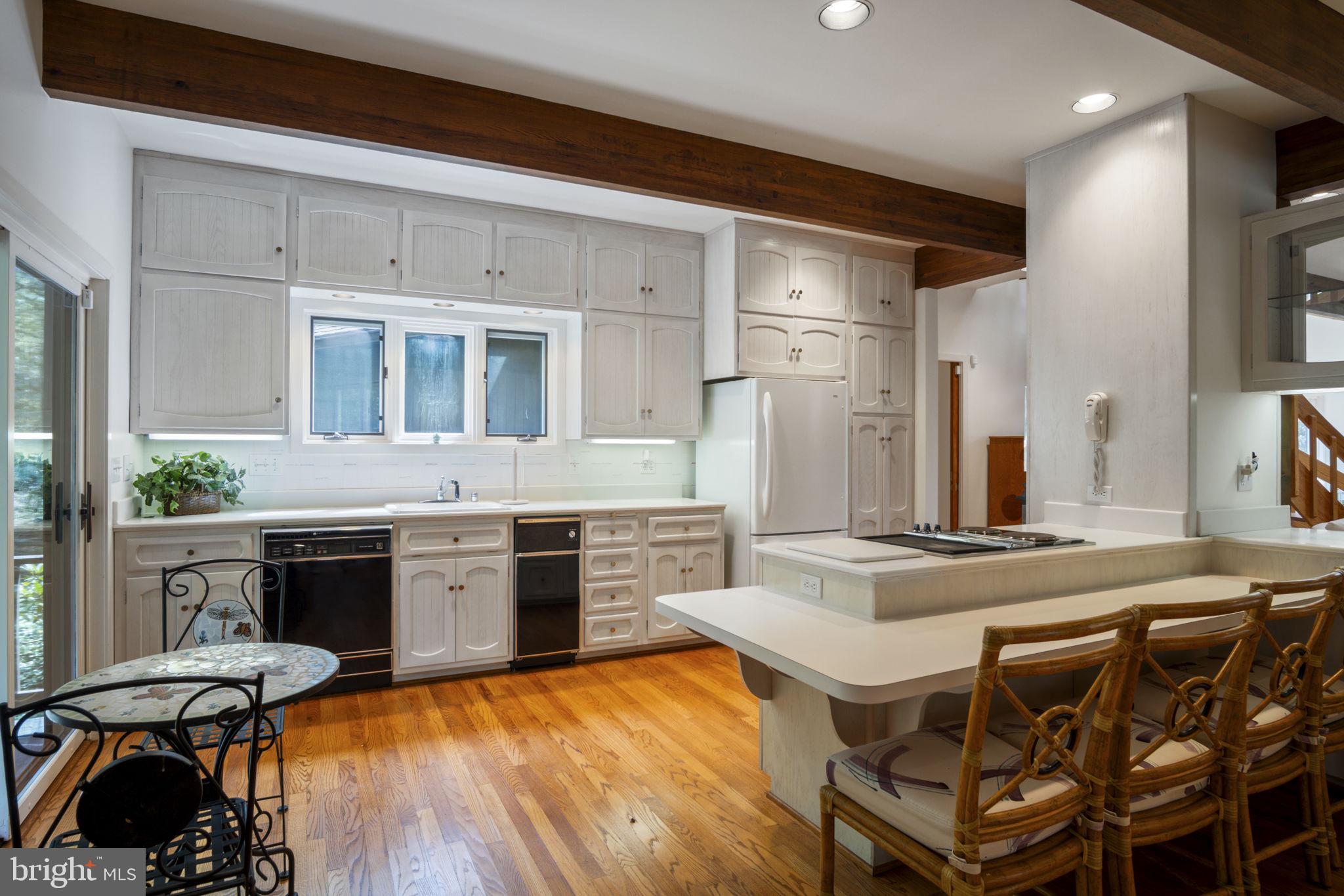 LAURELCREST - Residential