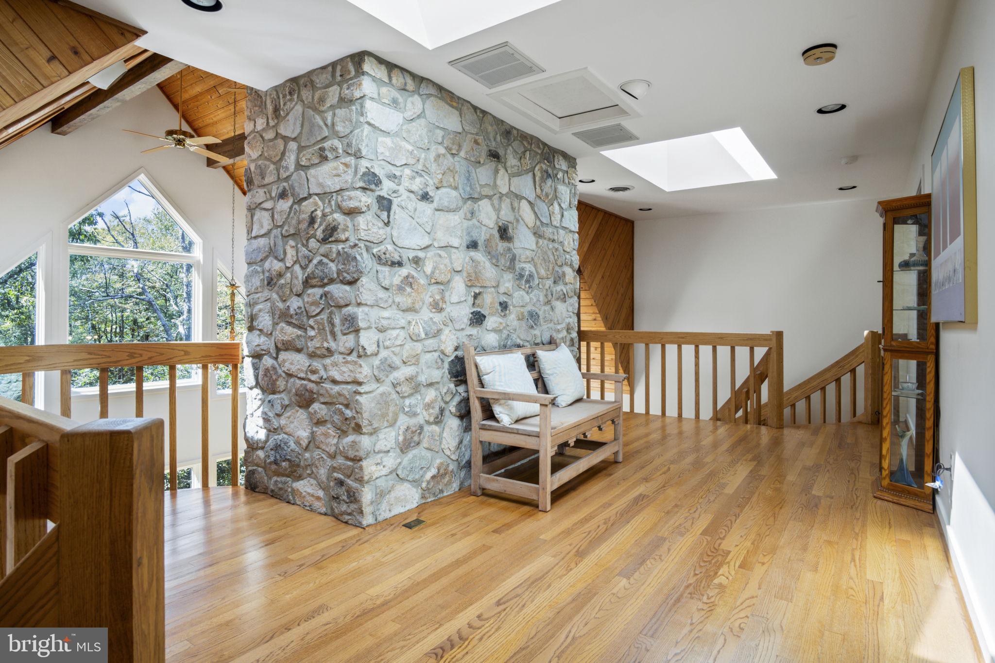 LAURELCREST - Residential