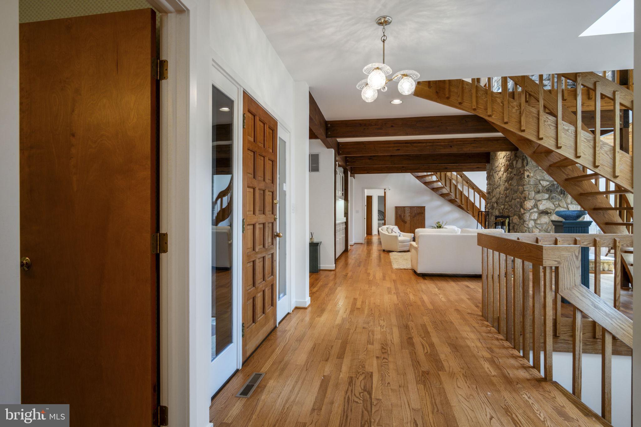 LAURELCREST - Residential