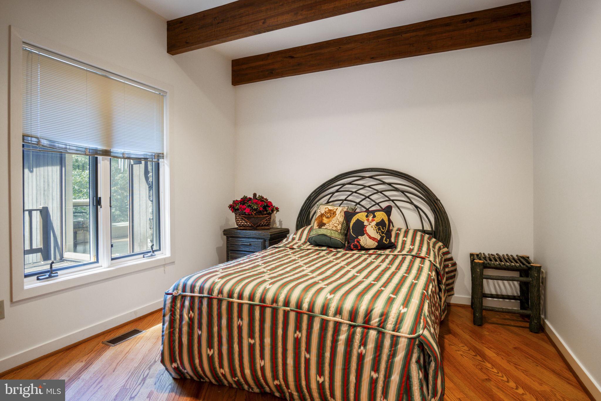 LAURELCREST - Residential