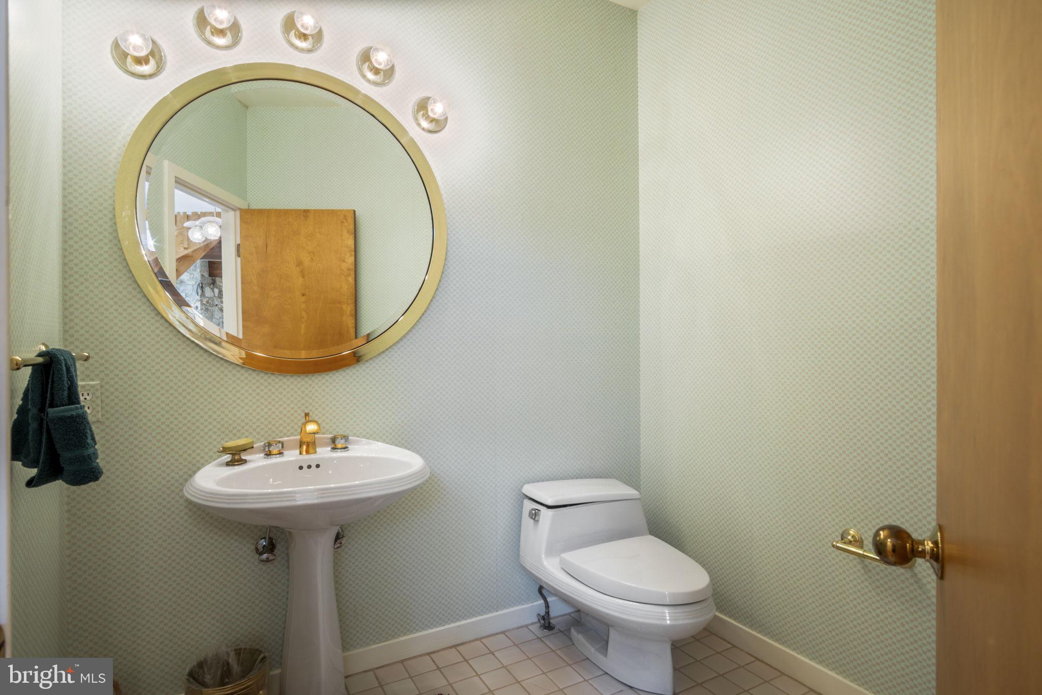 LAURELCREST - Residential