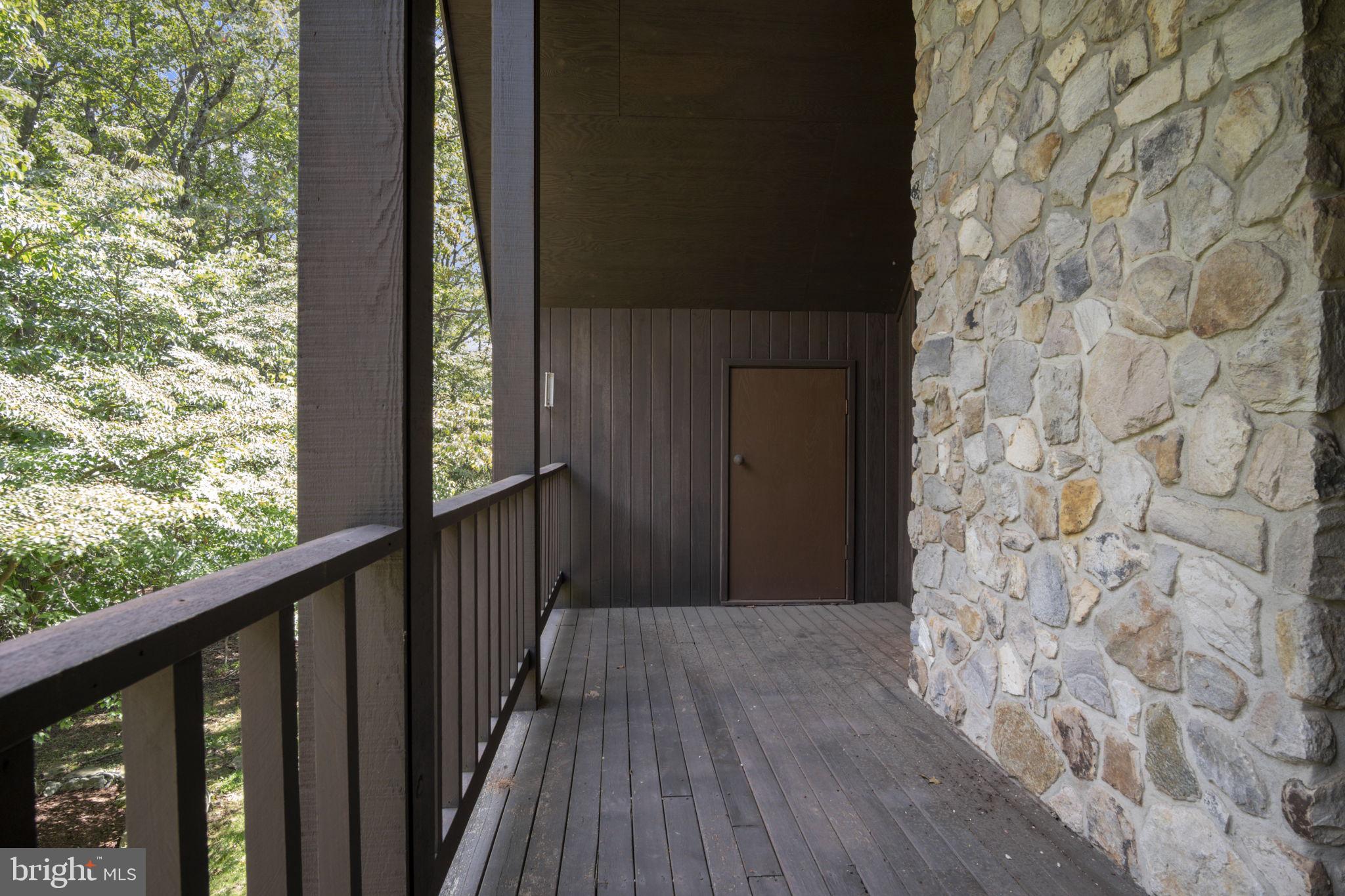 LAURELCREST - Residential