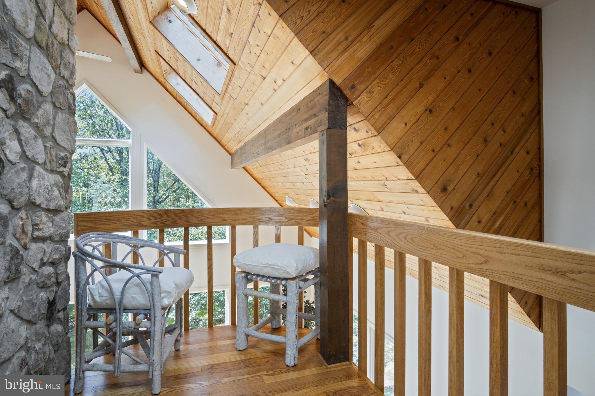 LAURELCREST - Residential