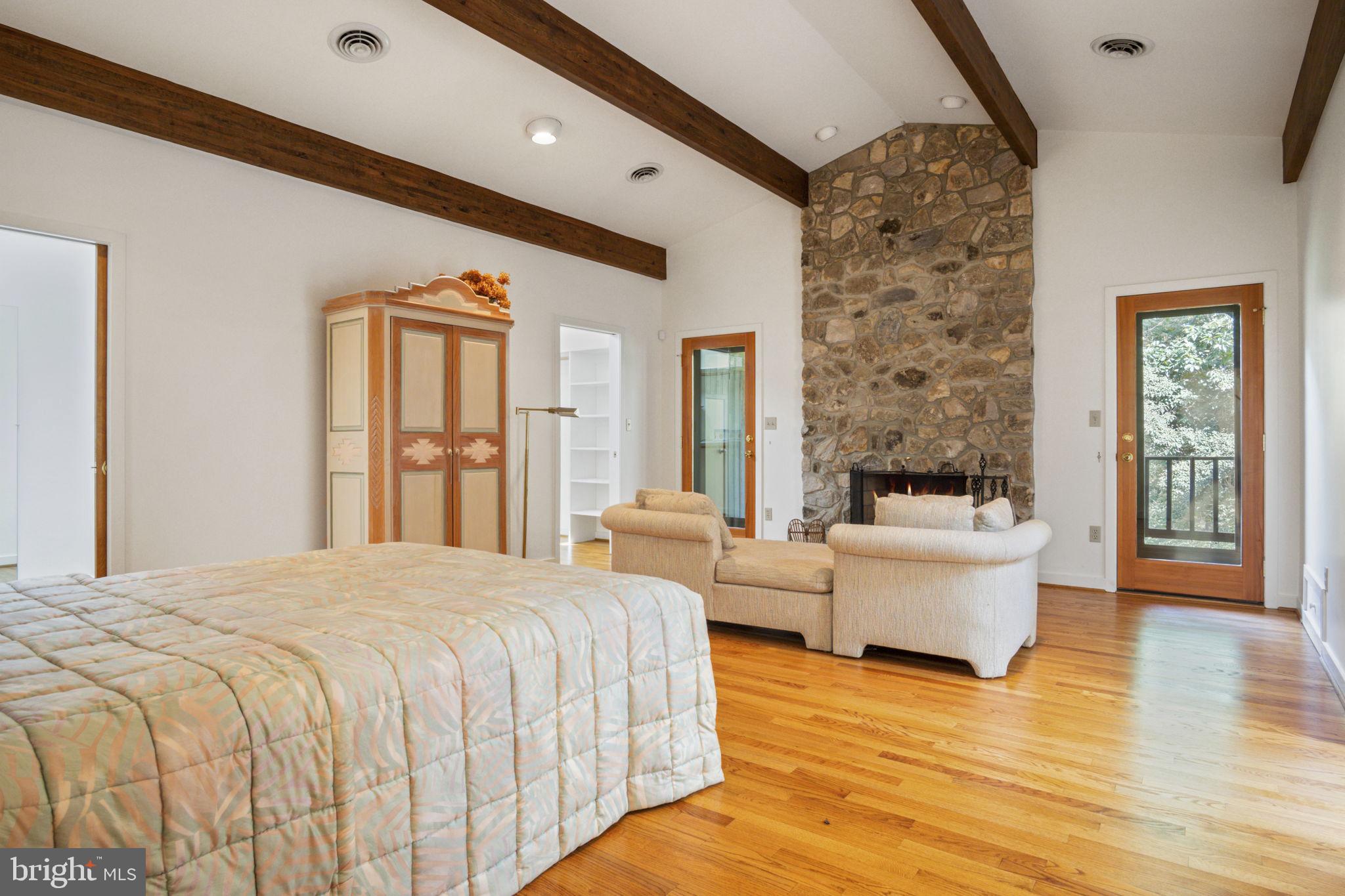 LAURELCREST - Residential