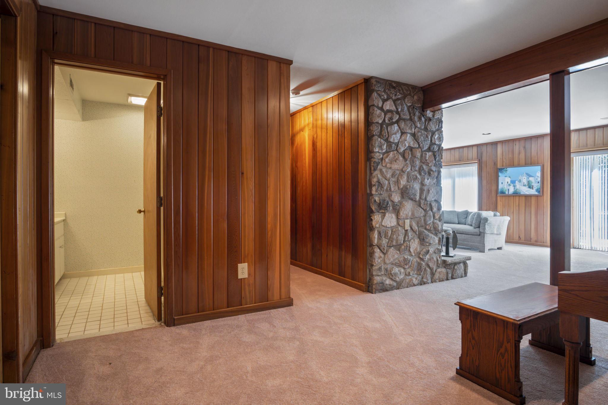 LAURELCREST - Residential