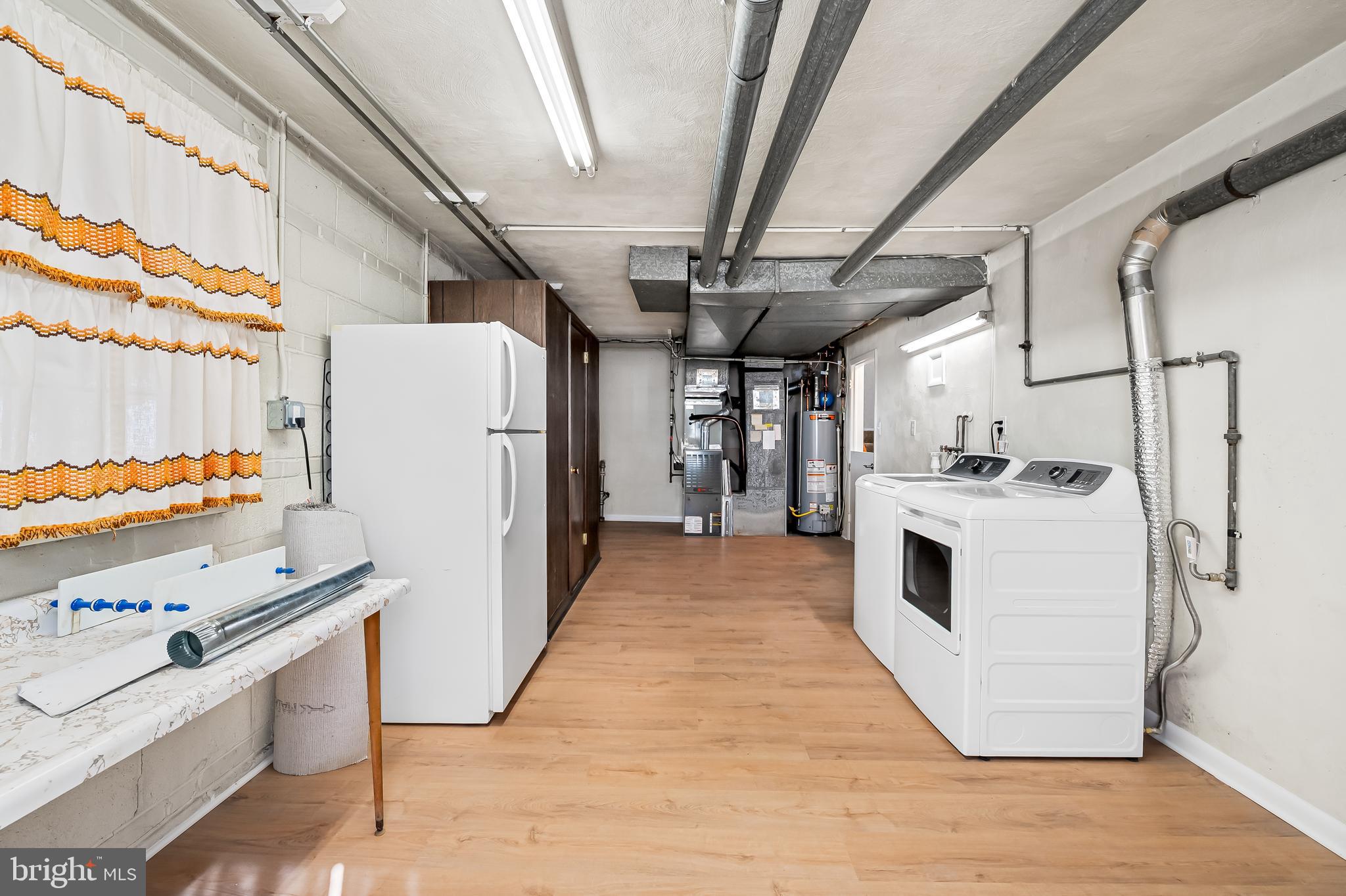 MINE BANK - Residential Lease