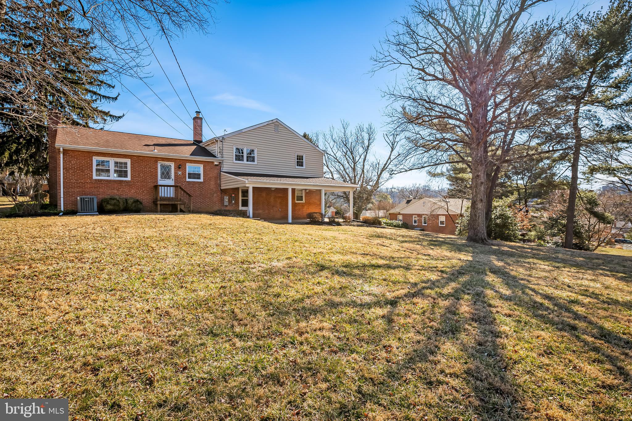 MINE BANK - Residential Lease