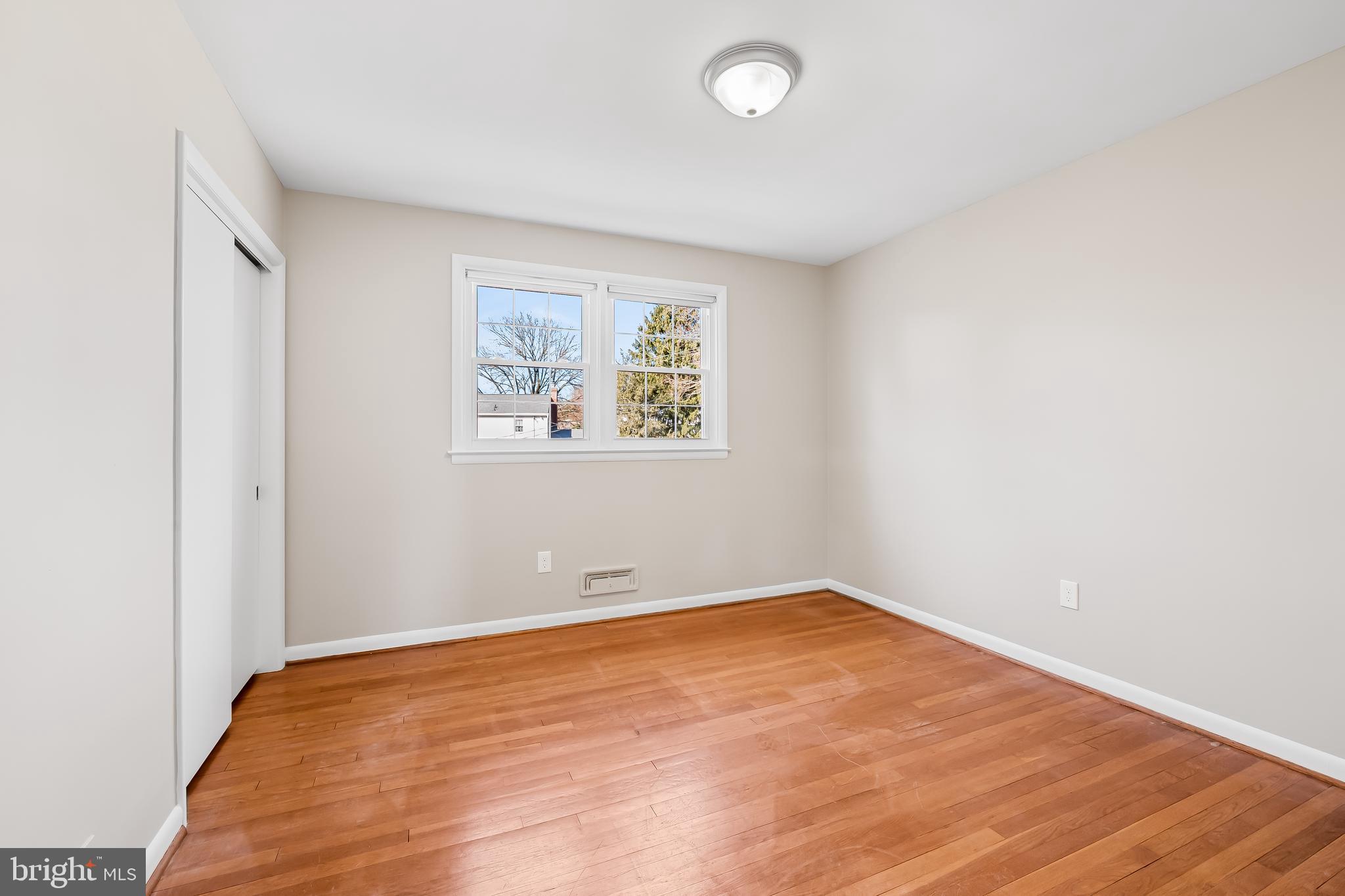 MINE BANK - Residential Lease