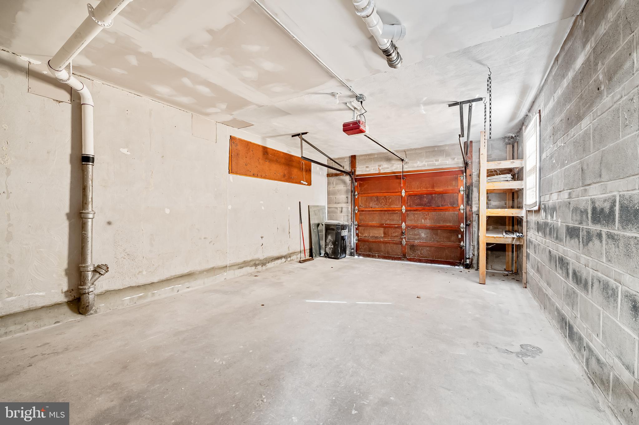 MINE BANK - Residential Lease