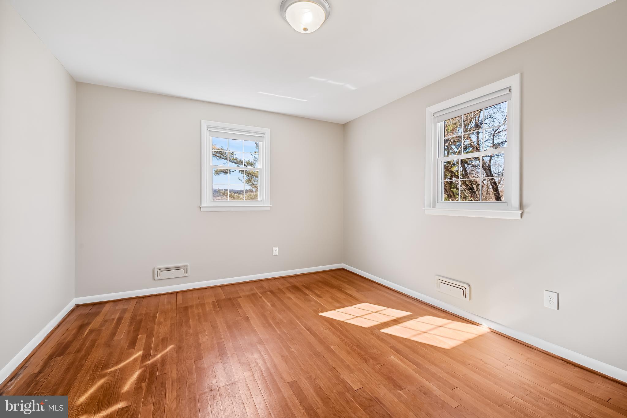 MINE BANK - Residential Lease