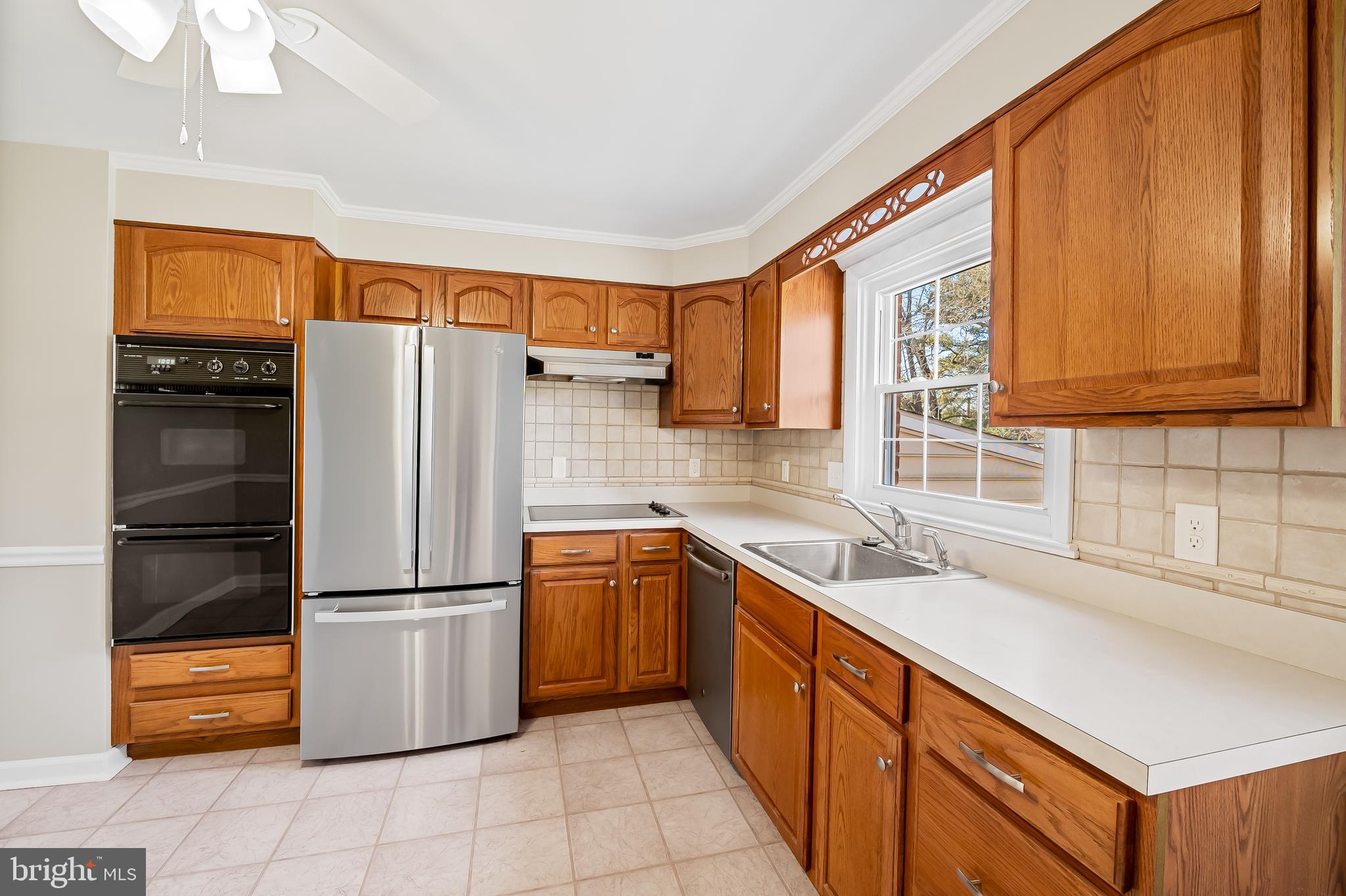 MINE BANK - Residential Lease