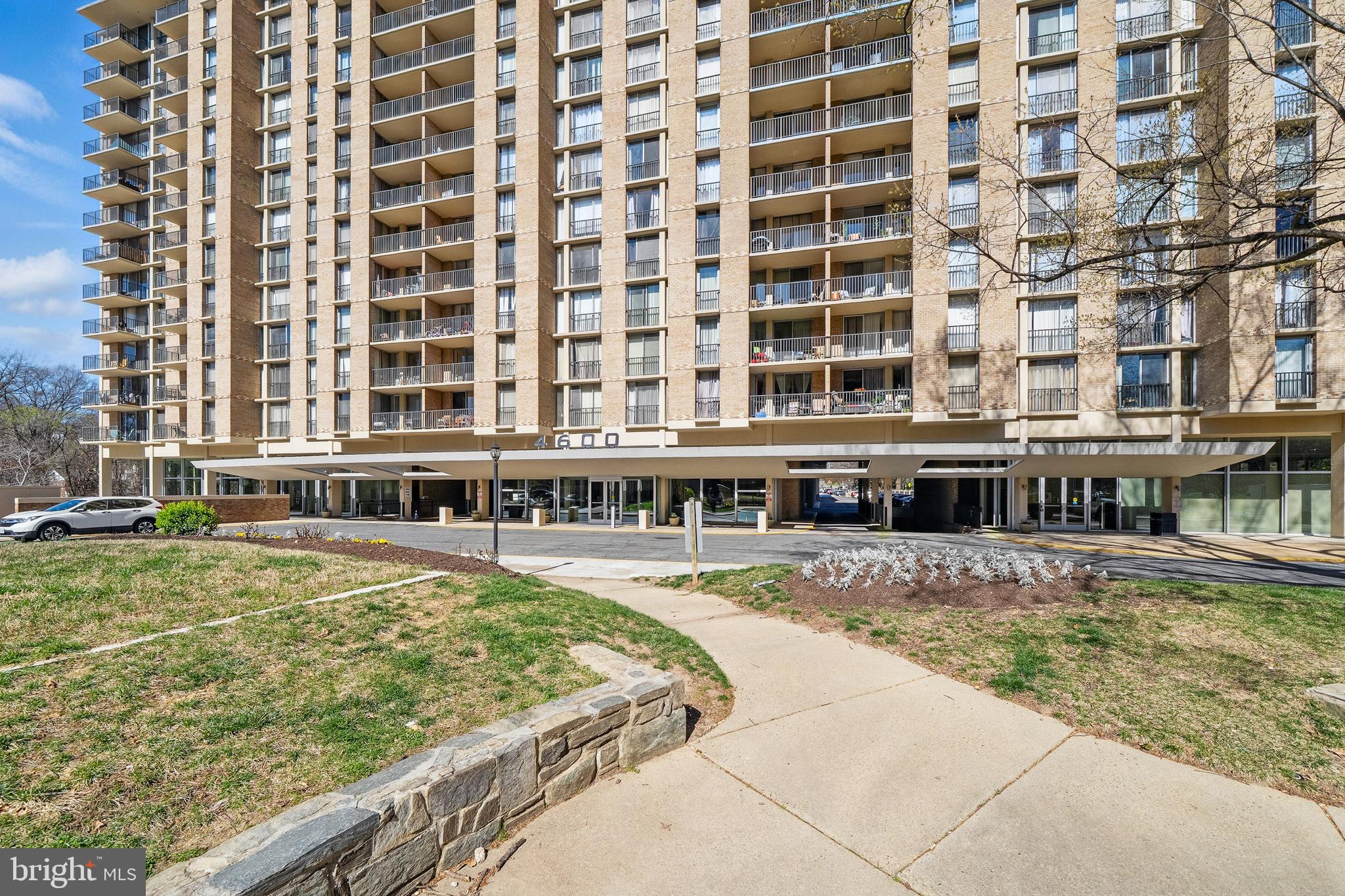 THE CARLTON - Residential