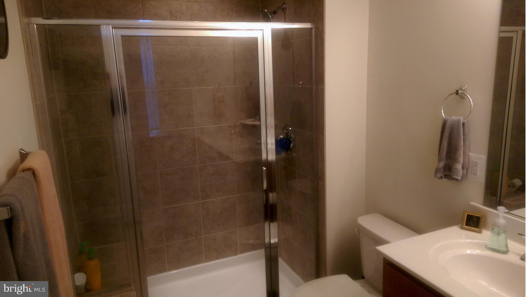 HASTINGS MARKETPLACE - Residential Lease