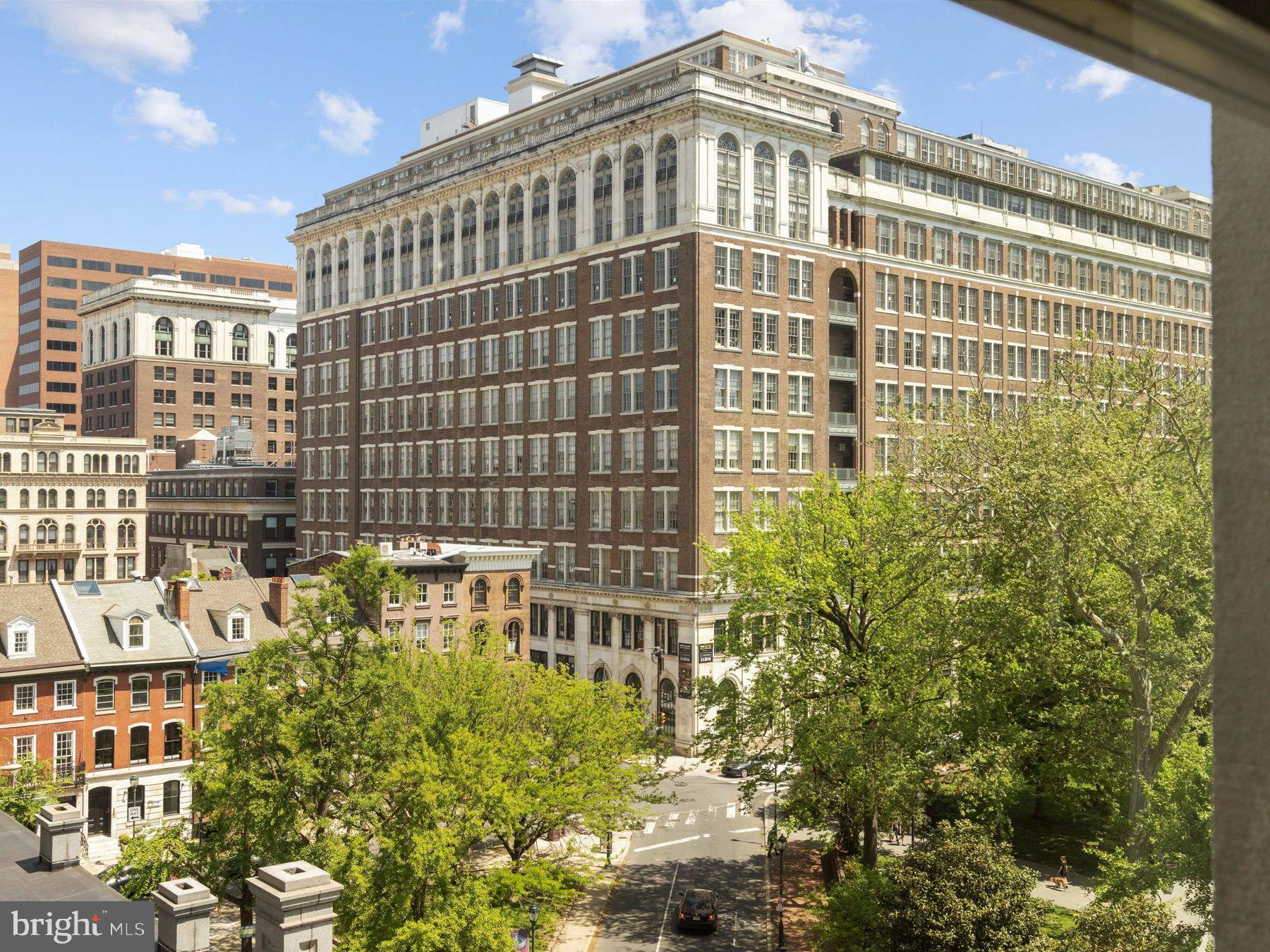 WASHINGTON SQ - Residential