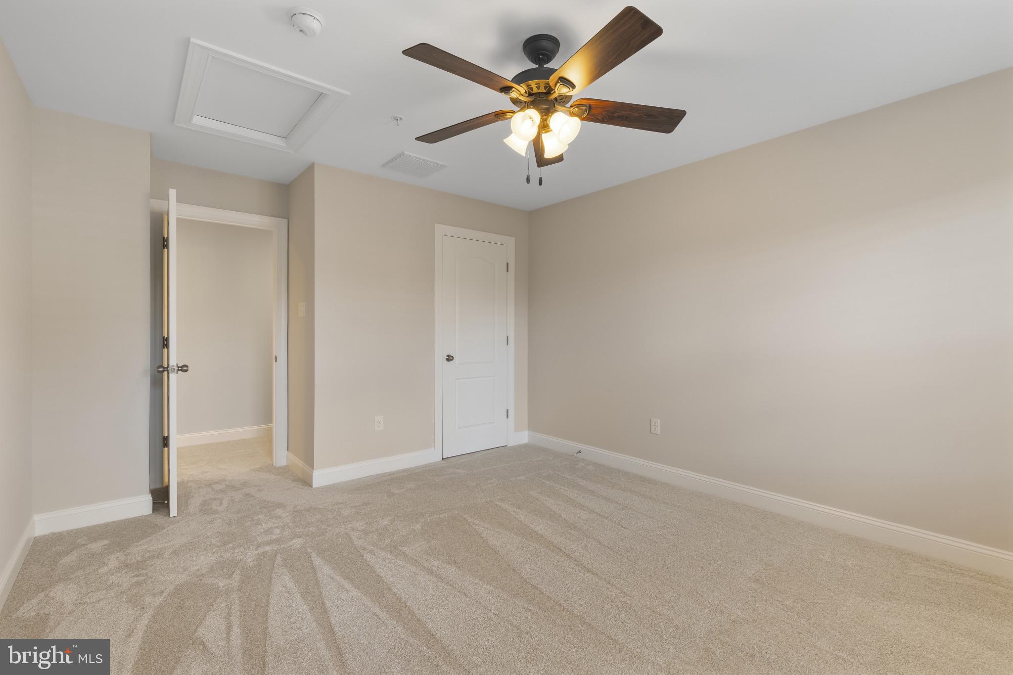 CASCADE OVERLOOK - Residential