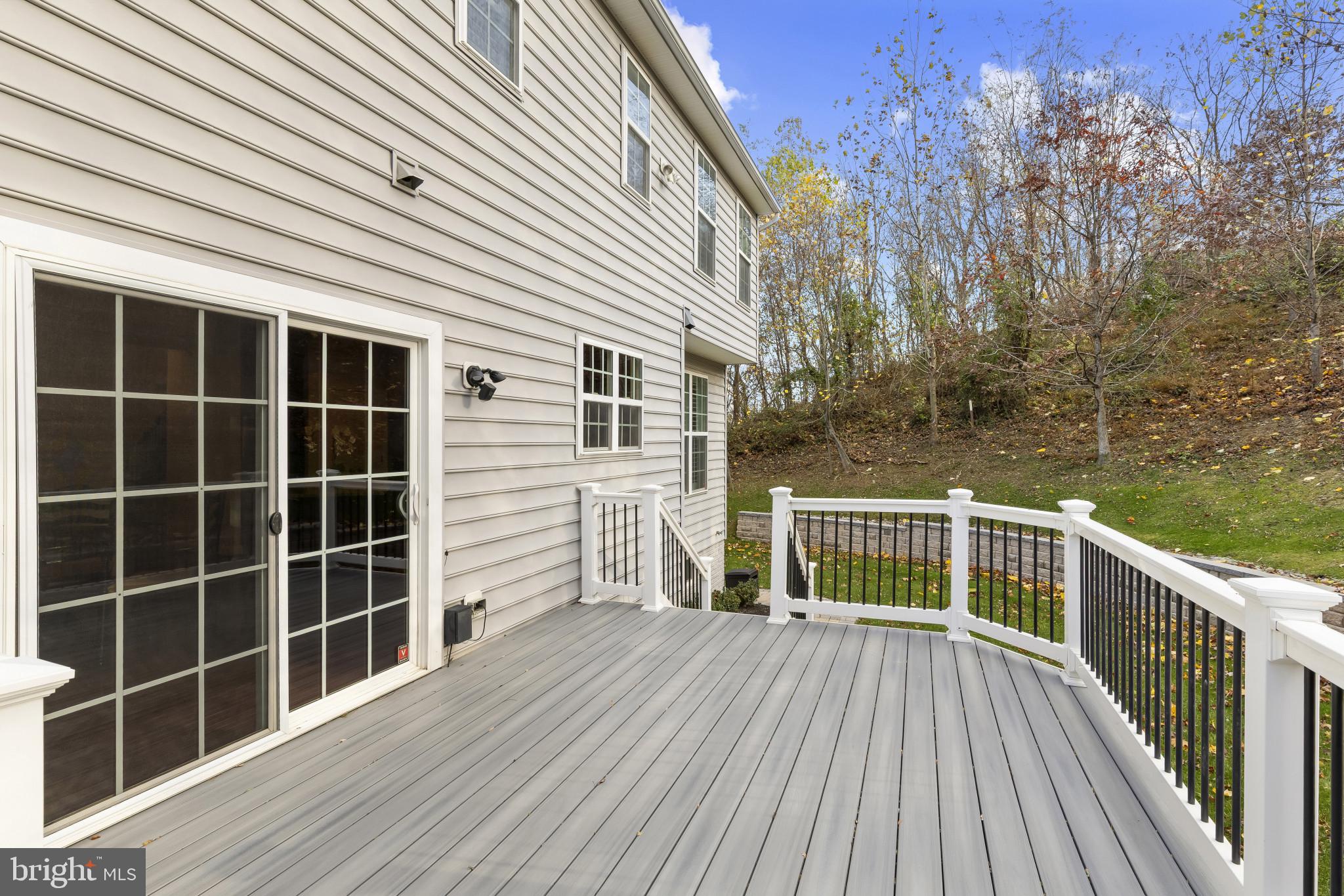CASCADE OVERLOOK - Residential
